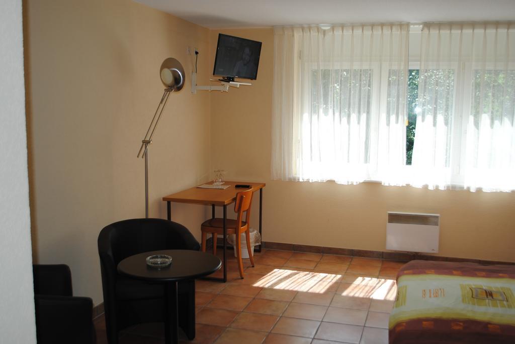 Motel - Hotel La Poularde Romont Eksteriør bilde